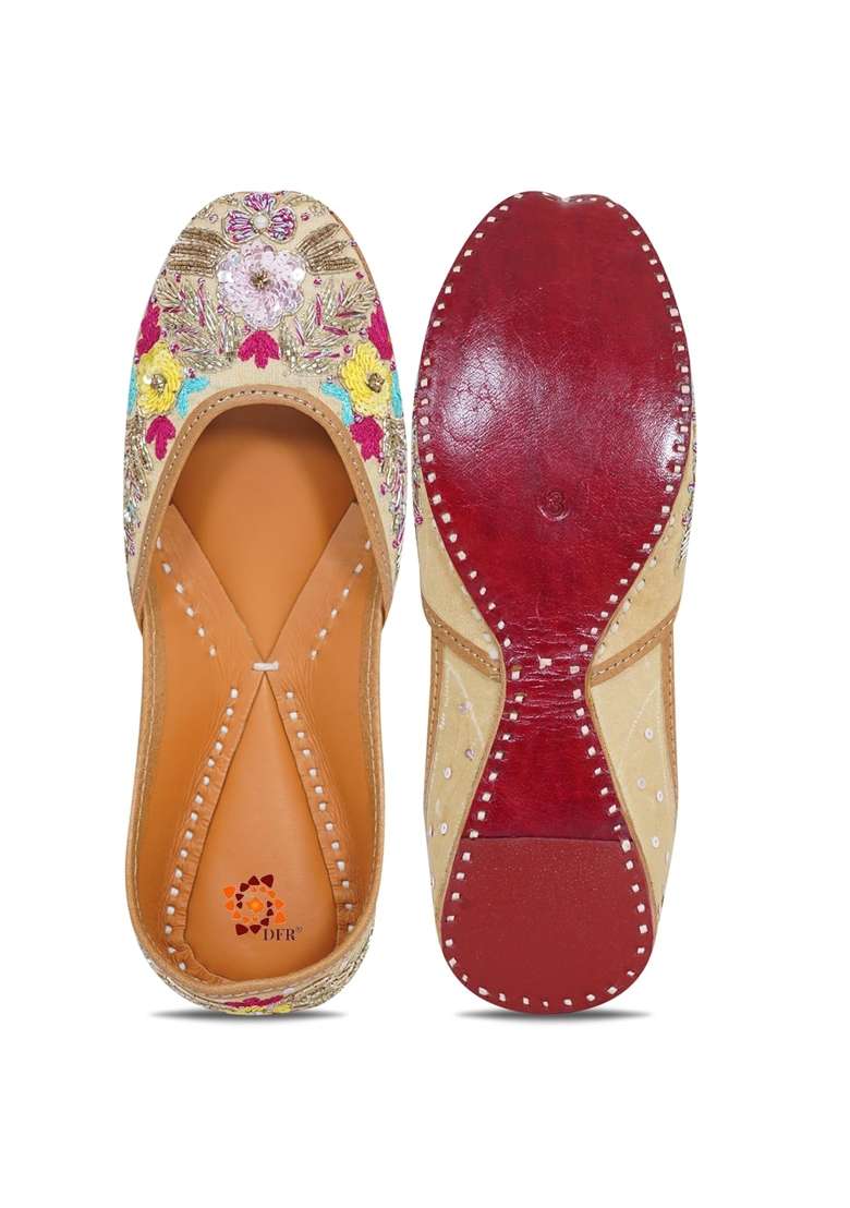 DFR Women Hand Zari Dabka Mojari Juttis - Indya