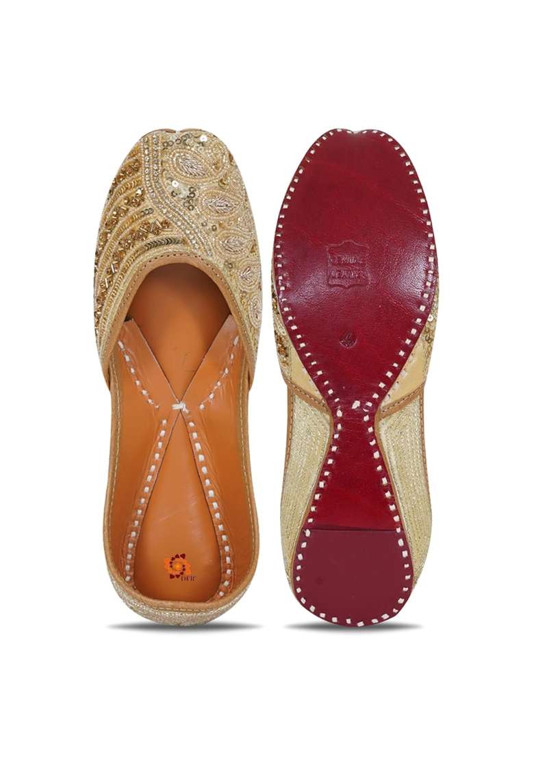 DFR Women Hand Zari Dabka Juttis - Indya