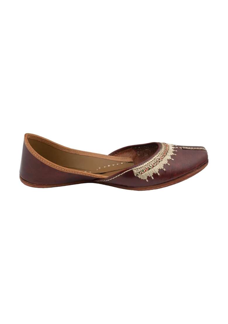 Korakari Womens Traditional Ethnic Amber Punjabi Jutti Leather Flat Comfortable Mojaris for Girls - Indya
