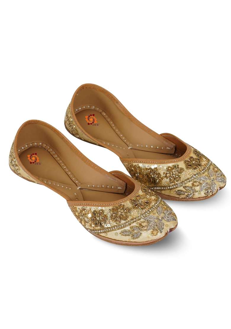 DFR Women Hand Zari Dabka Mojari Juttis - Indya