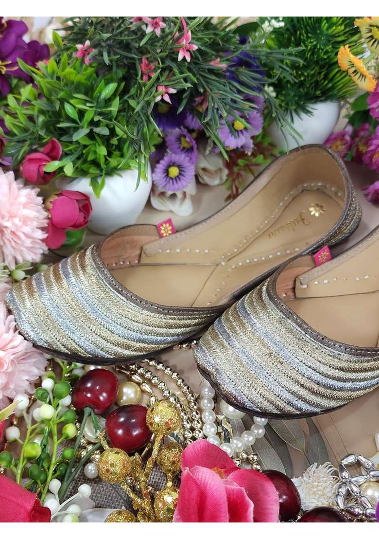 Fulkari Womens Zangira Genuine Soft Leather Jutis Bite and Pinch Free Juttis - Indya