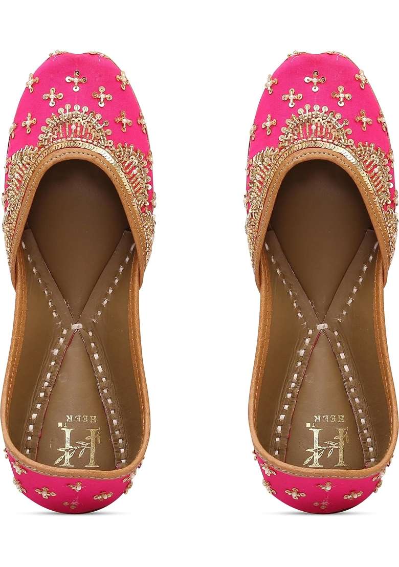 HEER Womens and Girls Handmade Embroiderd Punjabi Rajasthani Jutti Ethnic Traditional Footwear Pink Color - Indya