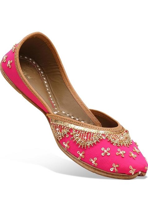 HEER Womens and Girls Handmade Embroiderd Punjabi Rajasthani Jutti Ethnic Traditional Footwear Pink Color