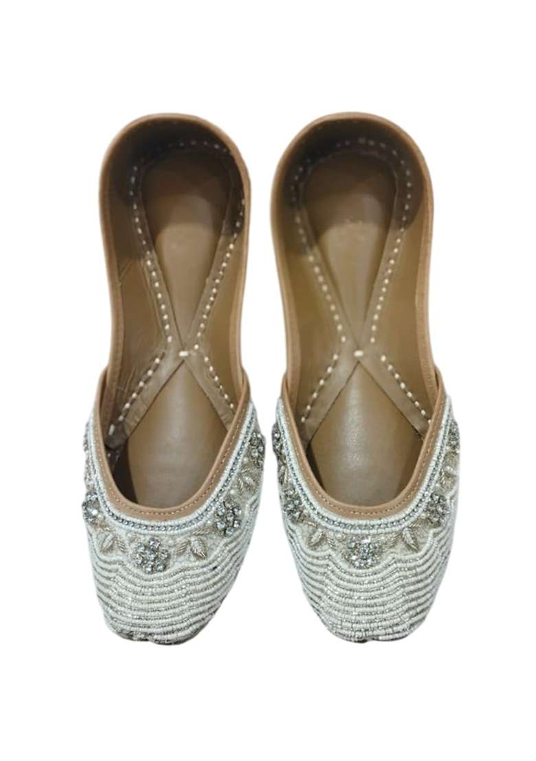 R V Enterprises Cream Handmade Punjabi Jutti for Women Pure Leather Inner Material - Indya