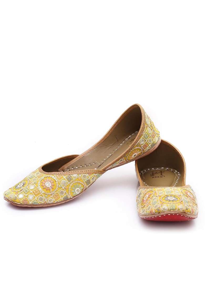 HEER Golden Womens Genuine Soft Leather Juttis Casual Punjabi Jutti for Ladies - Indya