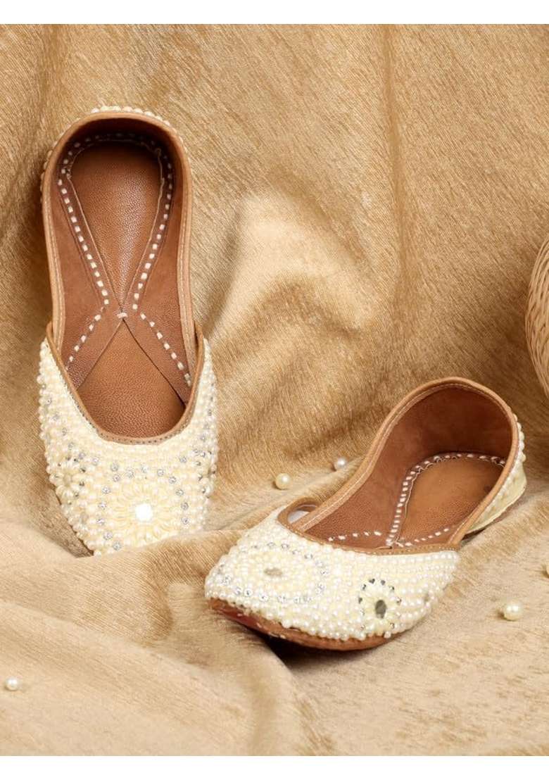 Pehnawacraft White Pearl Jutti for Women Punjabi Jutti - Indya