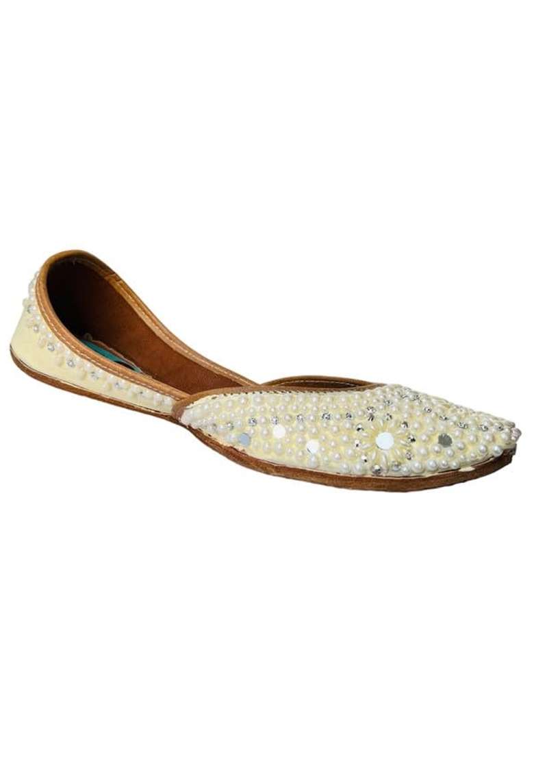 Pehnawacraft White Pearl Jutti for Women Punjabi Jutti - Indya
