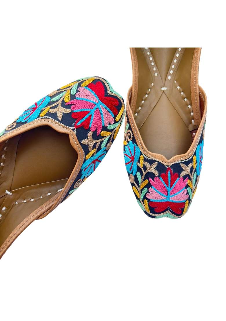 Black Bridal Punjabi Jutti for Women Pure Leather Double Cushioned - Indya