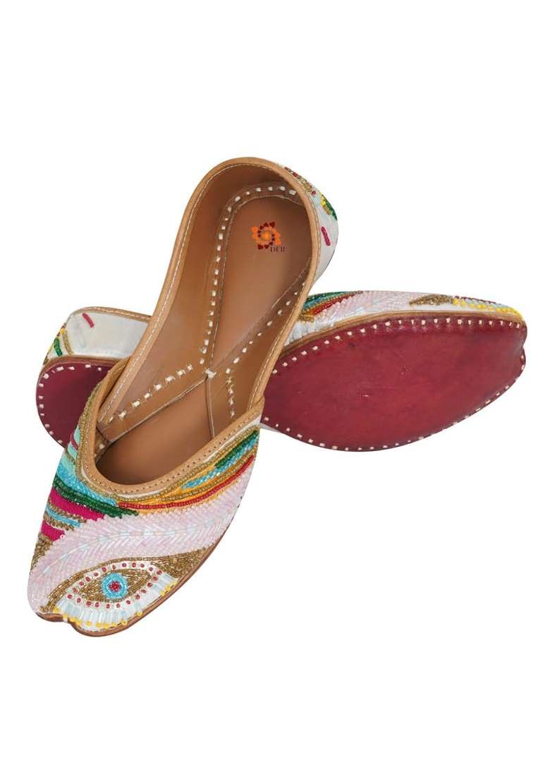 DFR Women Hand Zari Dabka Juttis - Indya