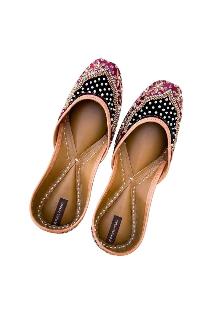 PIND Poppers Womens Handcrafted Punjabi Jutti with Bead and Thread Work - Indya