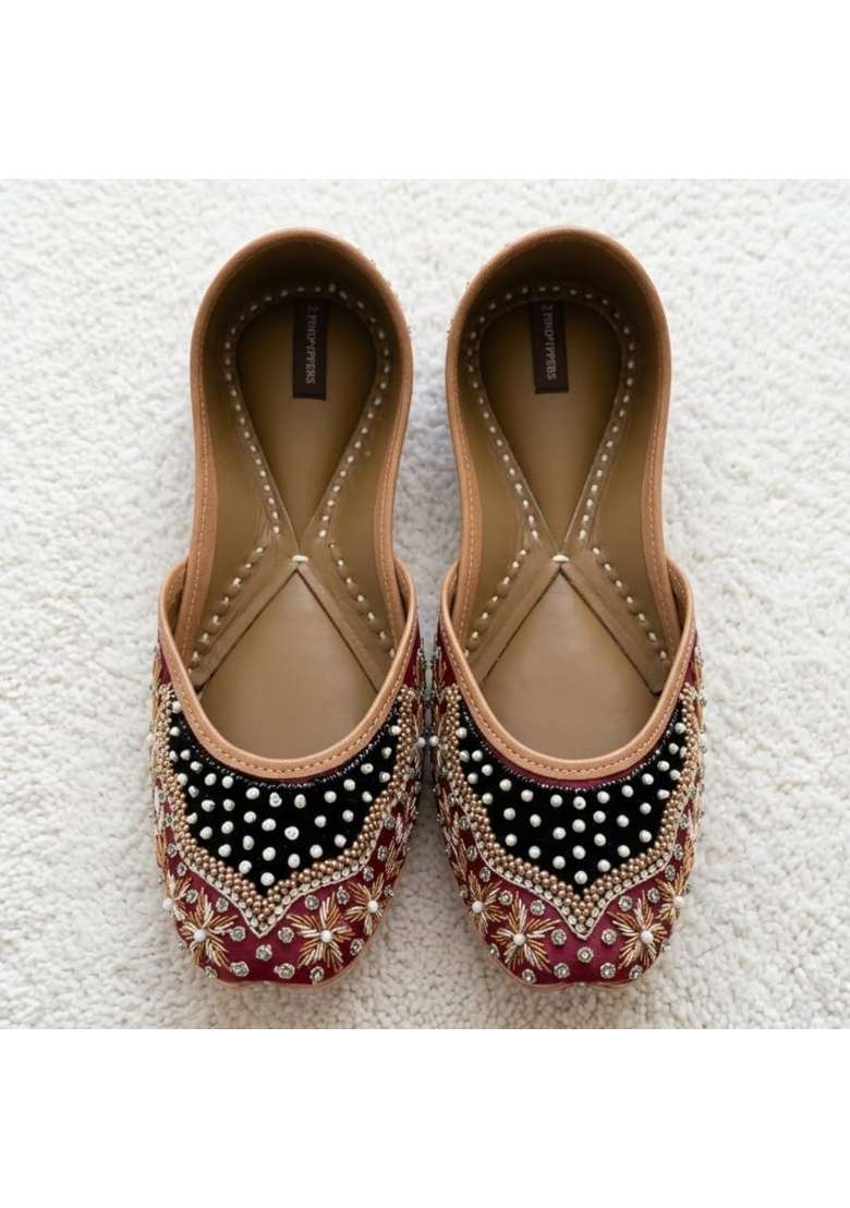 PIND Poppers Womens Handcrafted Punjabi Jutti with Bead and Thread Work - Indya