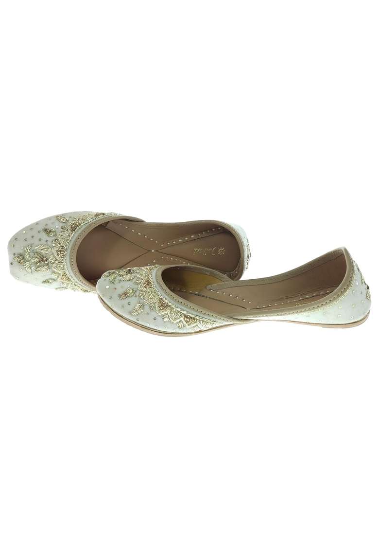 Fulkari Women Freesia Velvet Gold Toned Genuine Soft Leather Embroidered Jutis - Indya
