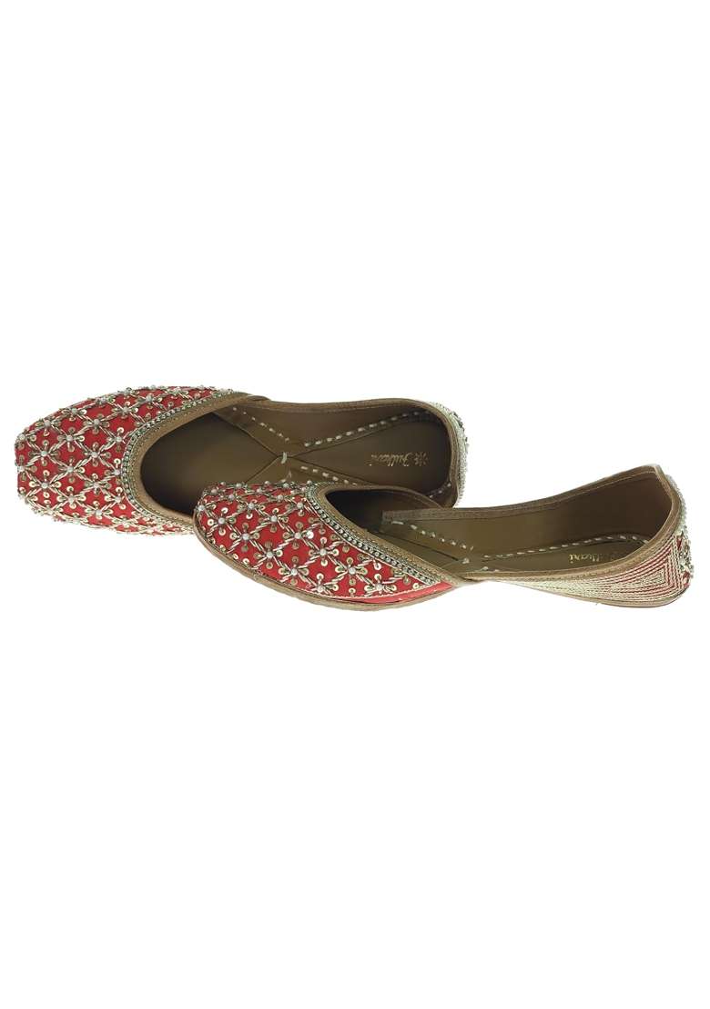 Fulkari Women Phlox Red Gold Genuine Soft Leather Embroidered Jutis - Indya