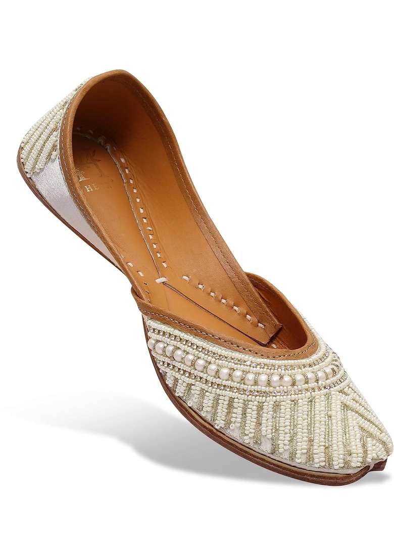 HEER Golden Womens Punjabi Juttis Soft Leather Mojari for Ladies - Indya
