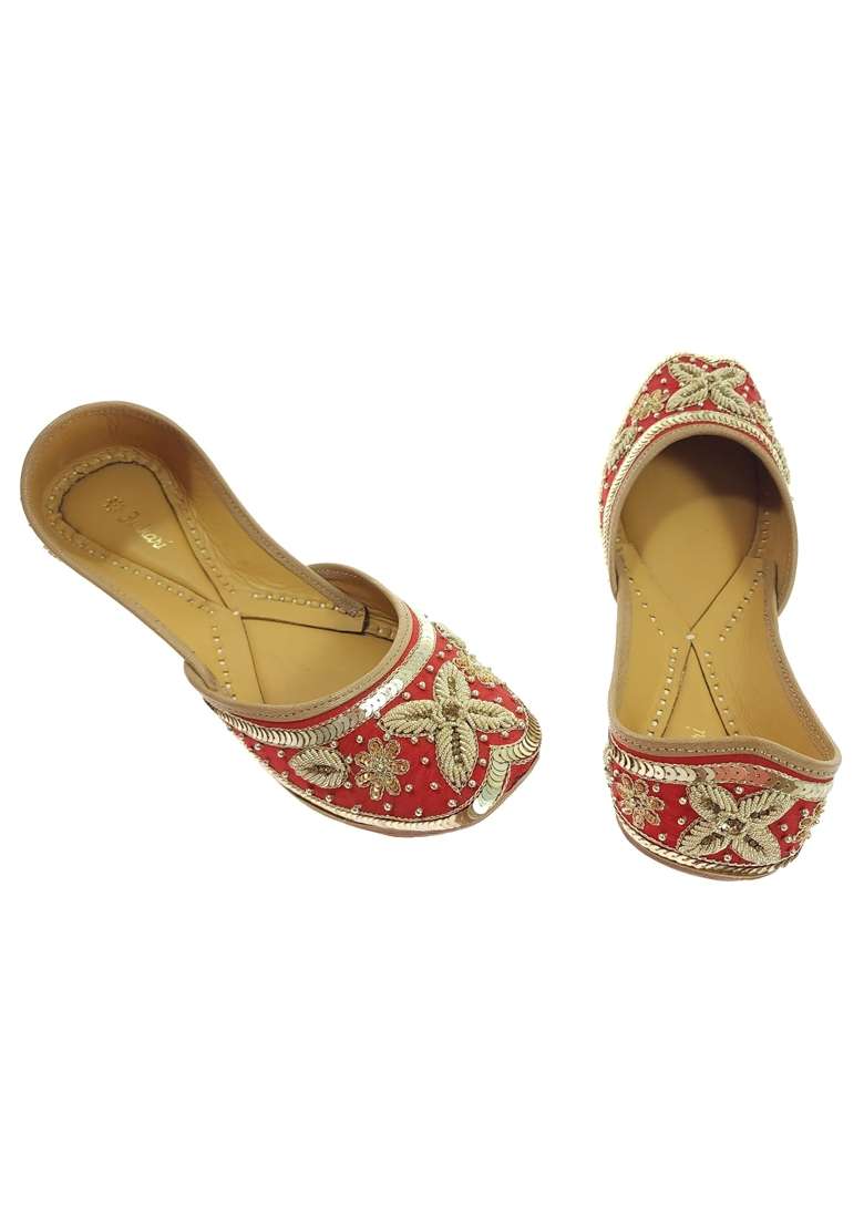 Fulkari Womens Viola Handworked Gold Juttis Embroidered Soft Leather Flats - Indya