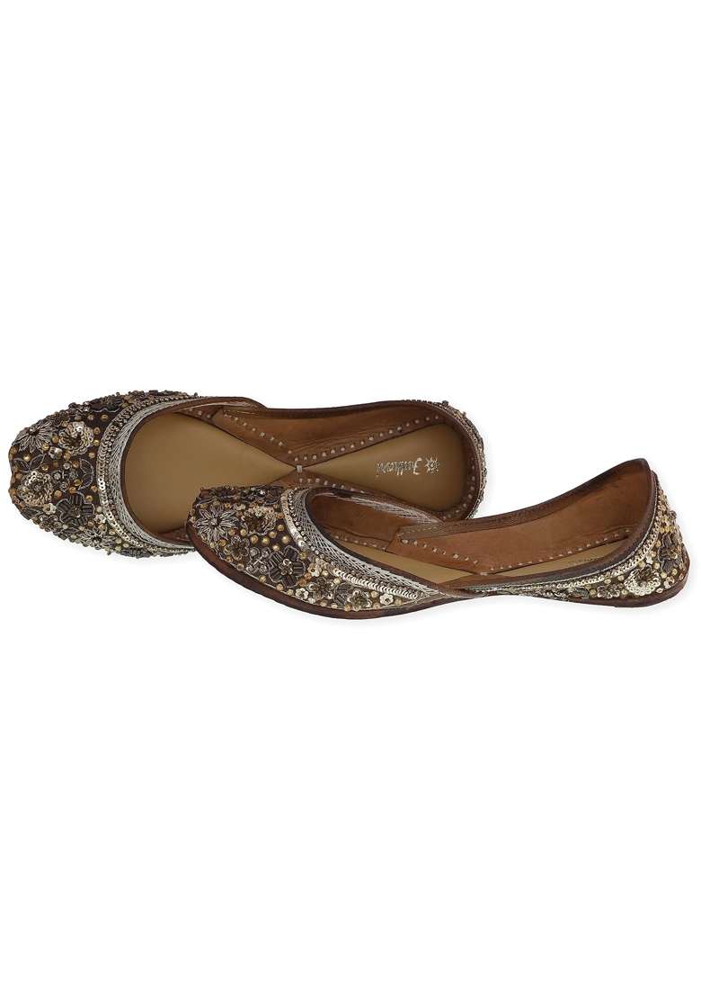 Fulkari Womens Great Genuine Soft Leather Embroidered Jutis - Indya
