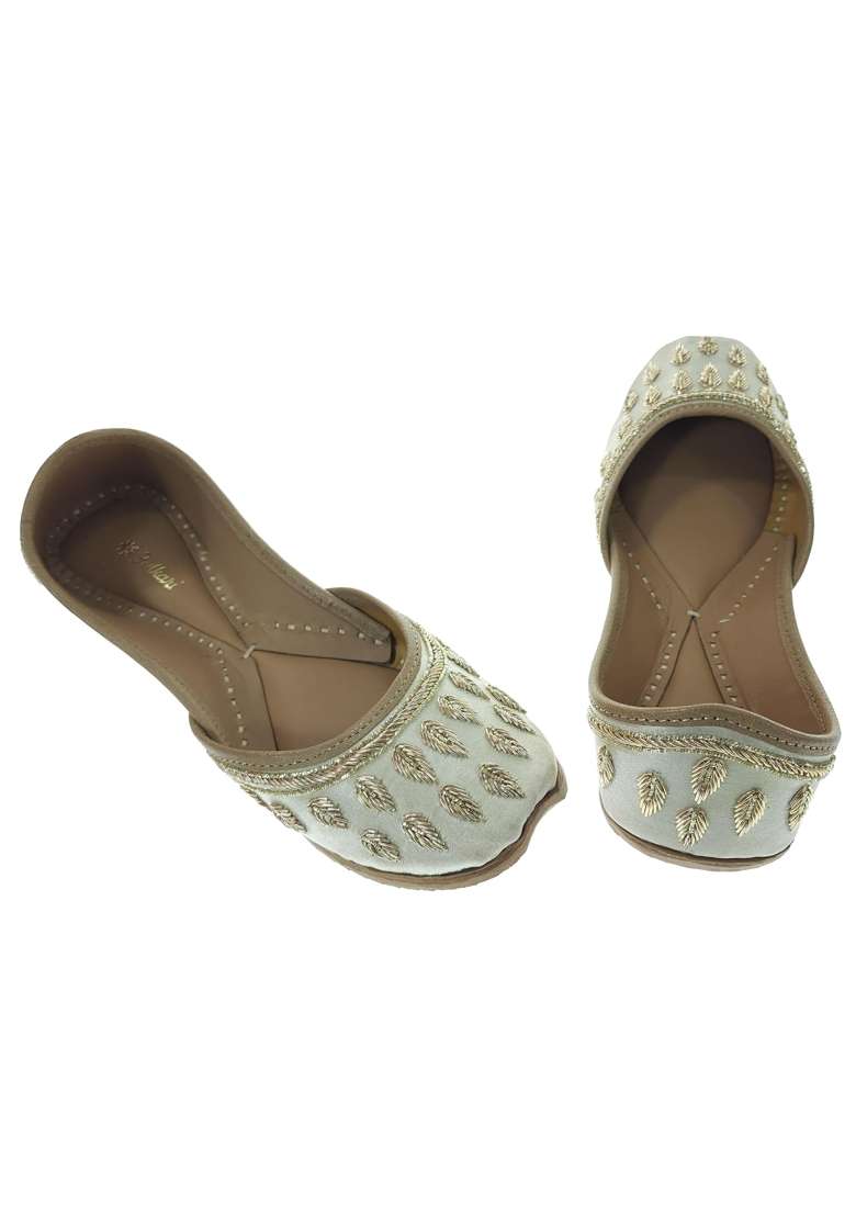 Fulkari Women Dawka Patti Gold Genuine Soft Leather Embroidered Jutis - Indya