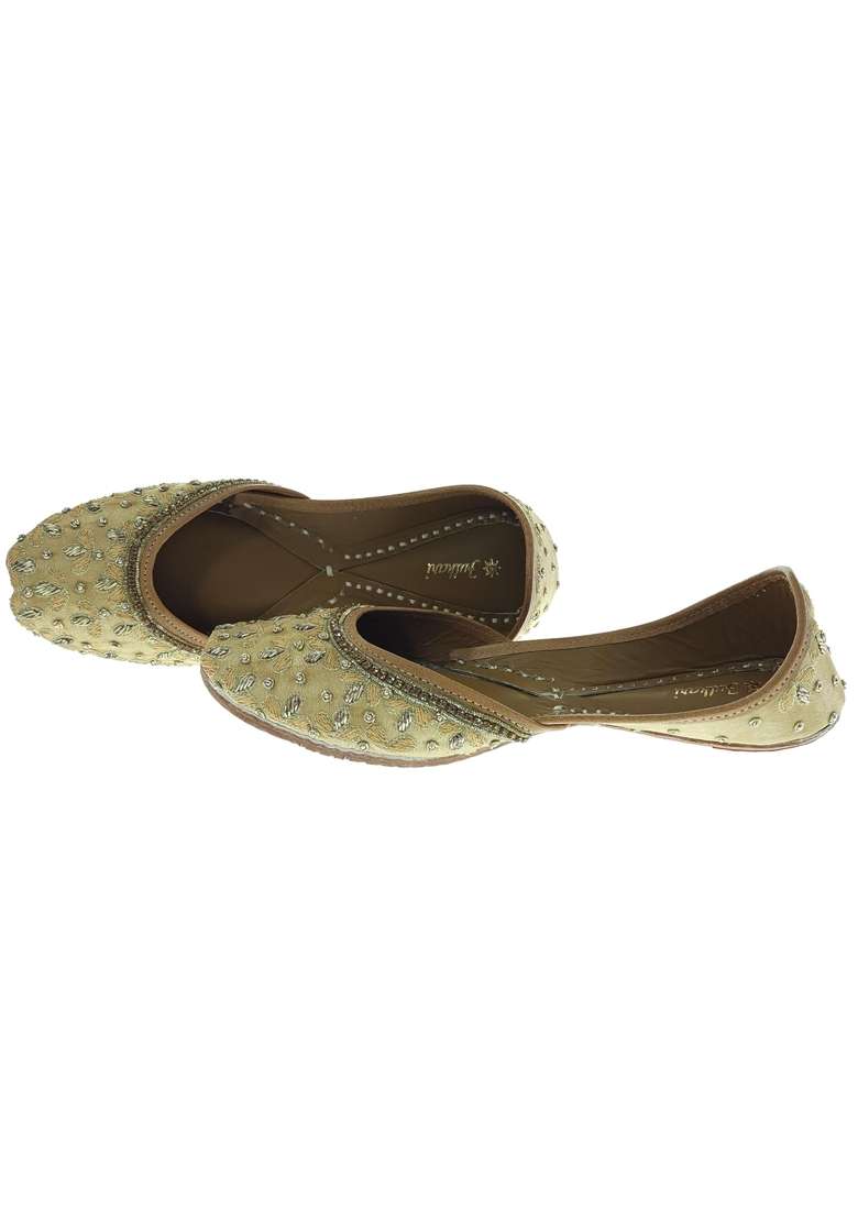 Fulkari Women Ming Skin Gold Genuine Soft Leather Embroidered Jutis - Indya
