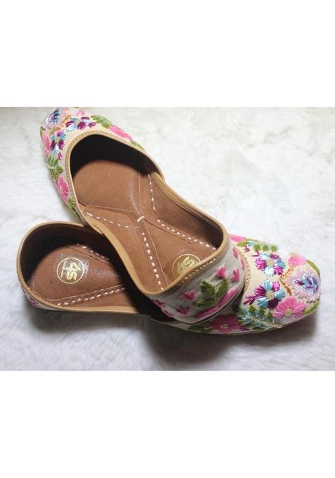 4S Womens Handcrafted Floral Embroidered Genuine Leather Punjabi Jutti