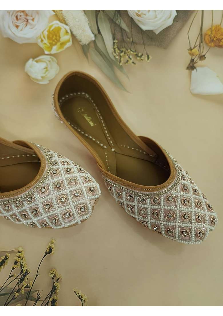 Fulkari Women Lily Pink Sultan Genuine Soft Leather Embroidered Jutis - Indya