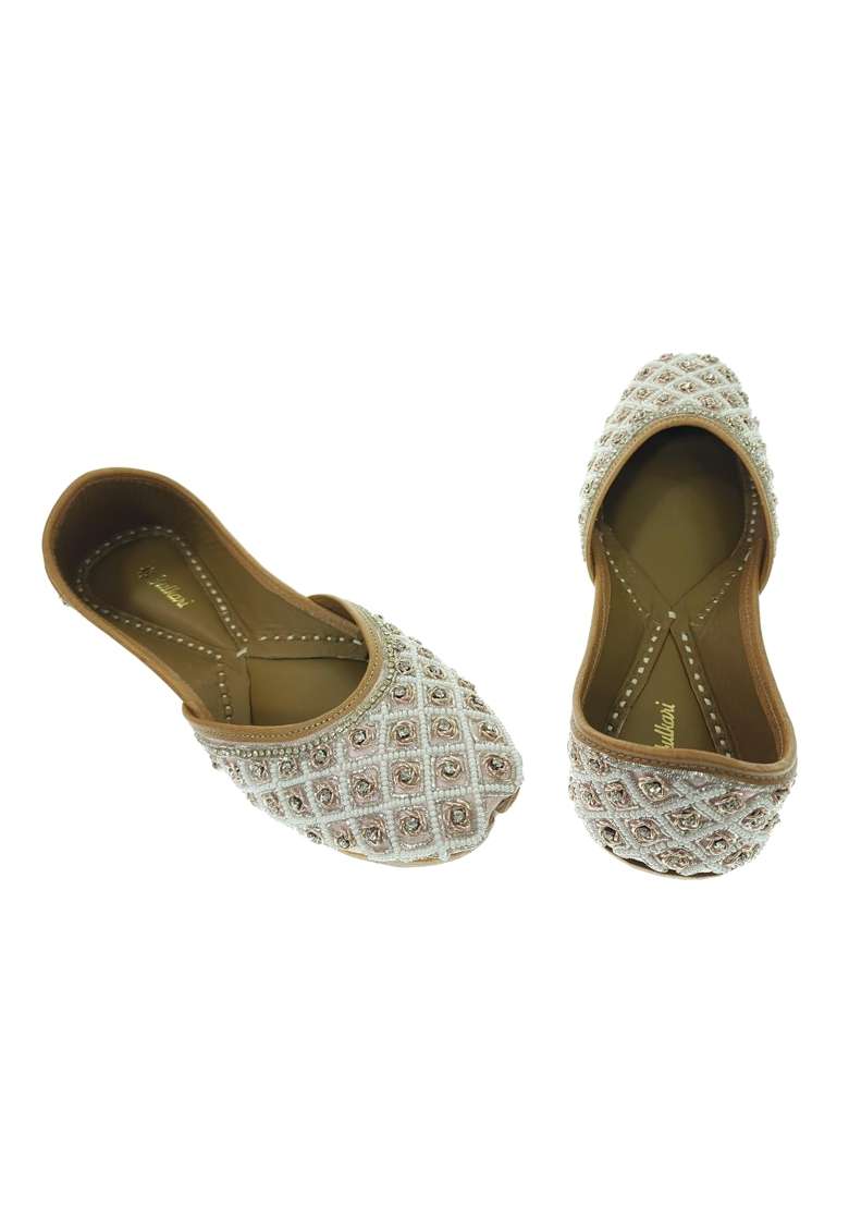 Fulkari Women Lily Pink Sultan Genuine Soft Leather Embroidered Jutis - Indya