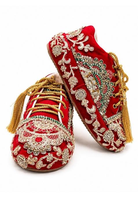 Nagina Global Womens Red Embroidered Jutti Traditional Indian Mojari Flats