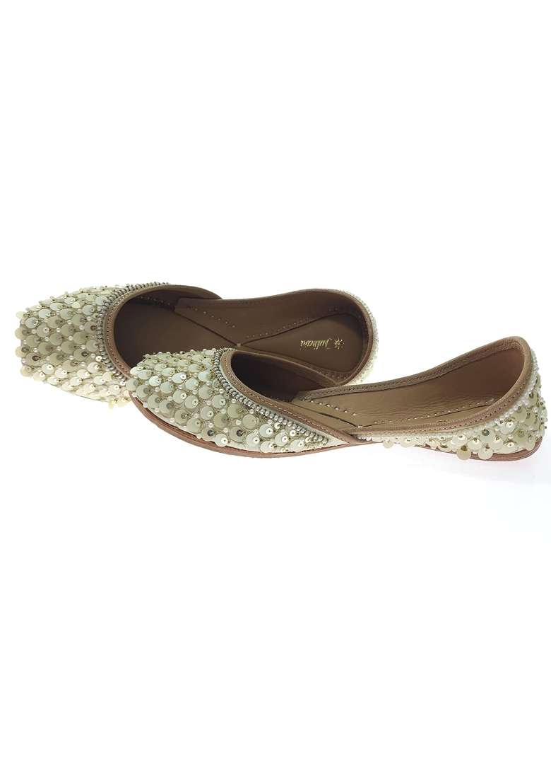 Fulkari Womens Moon Sequins Genuine Soft Leather Embroidered Jutis - Indya