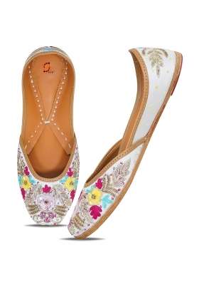 DFR Women Hand Zari Dabka Mojari Juttis