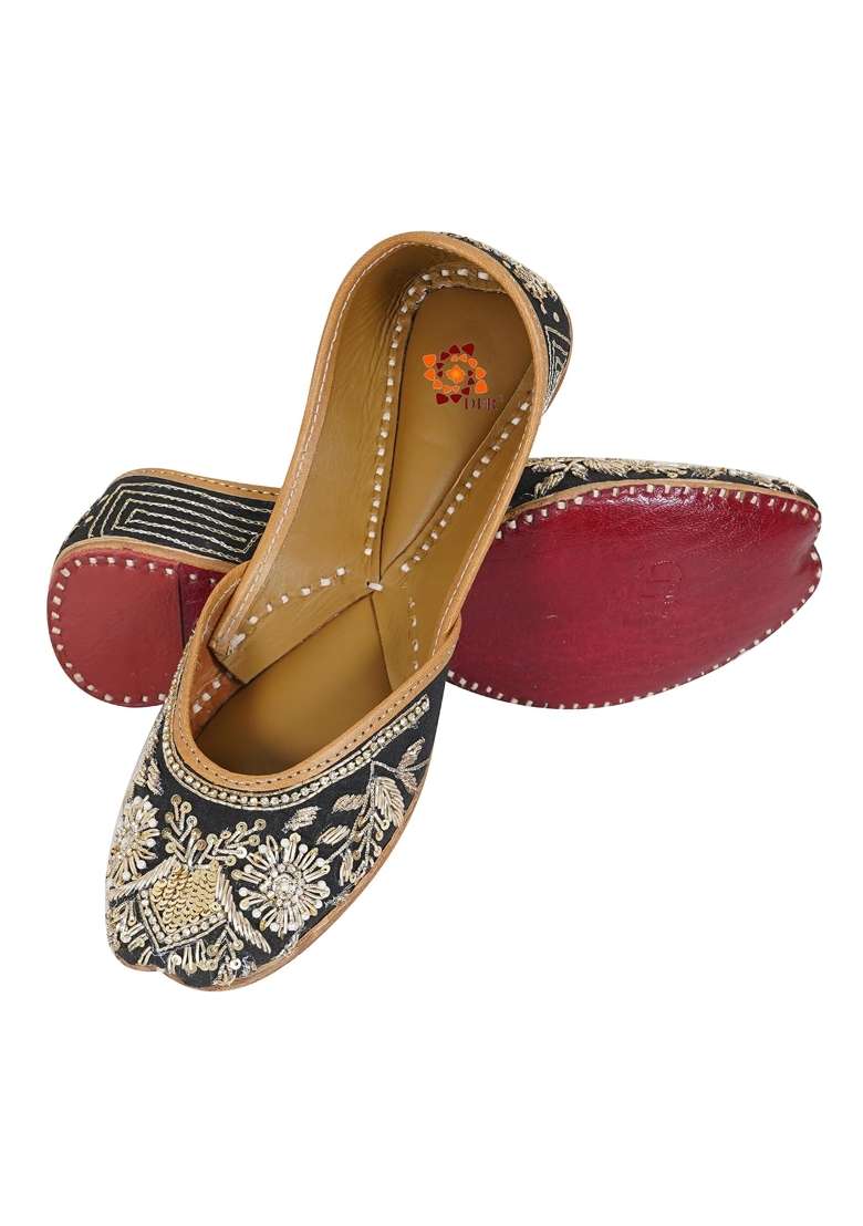 DFR Women Hand Zari Dabka Juttis - Indya