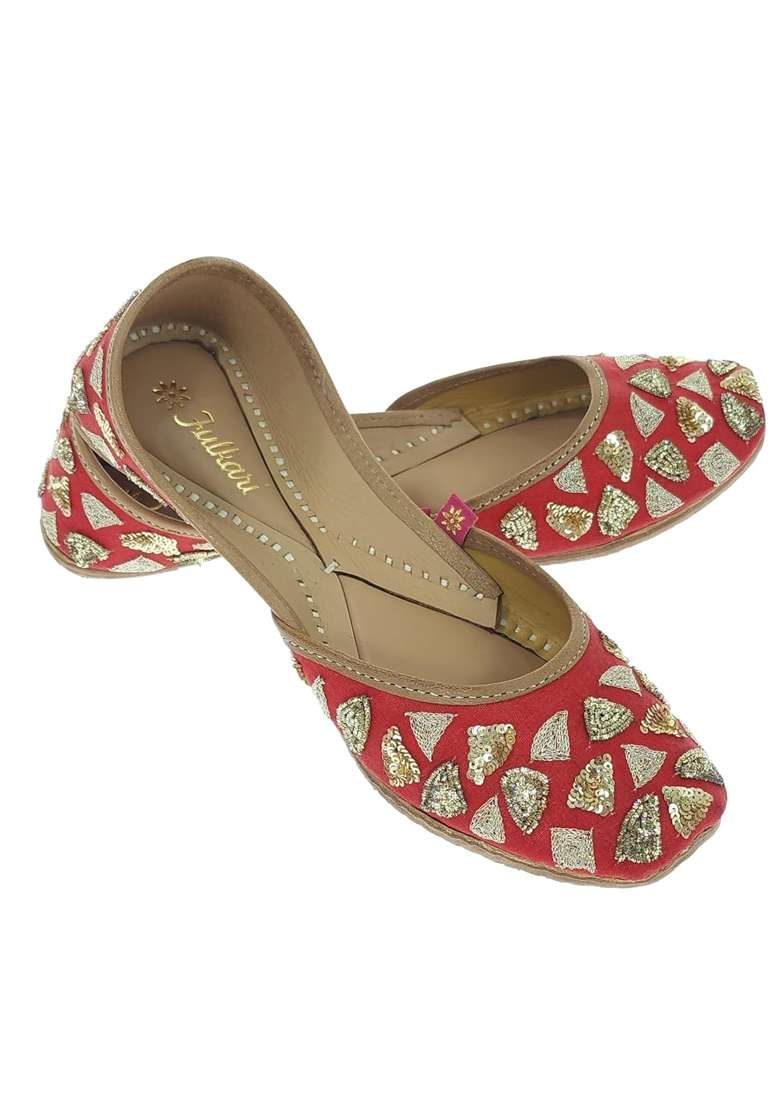 Fulkari Womens Triangle Gold Genuine Soft Leather Jutis Bite and Pinch Free Juttis - Indya