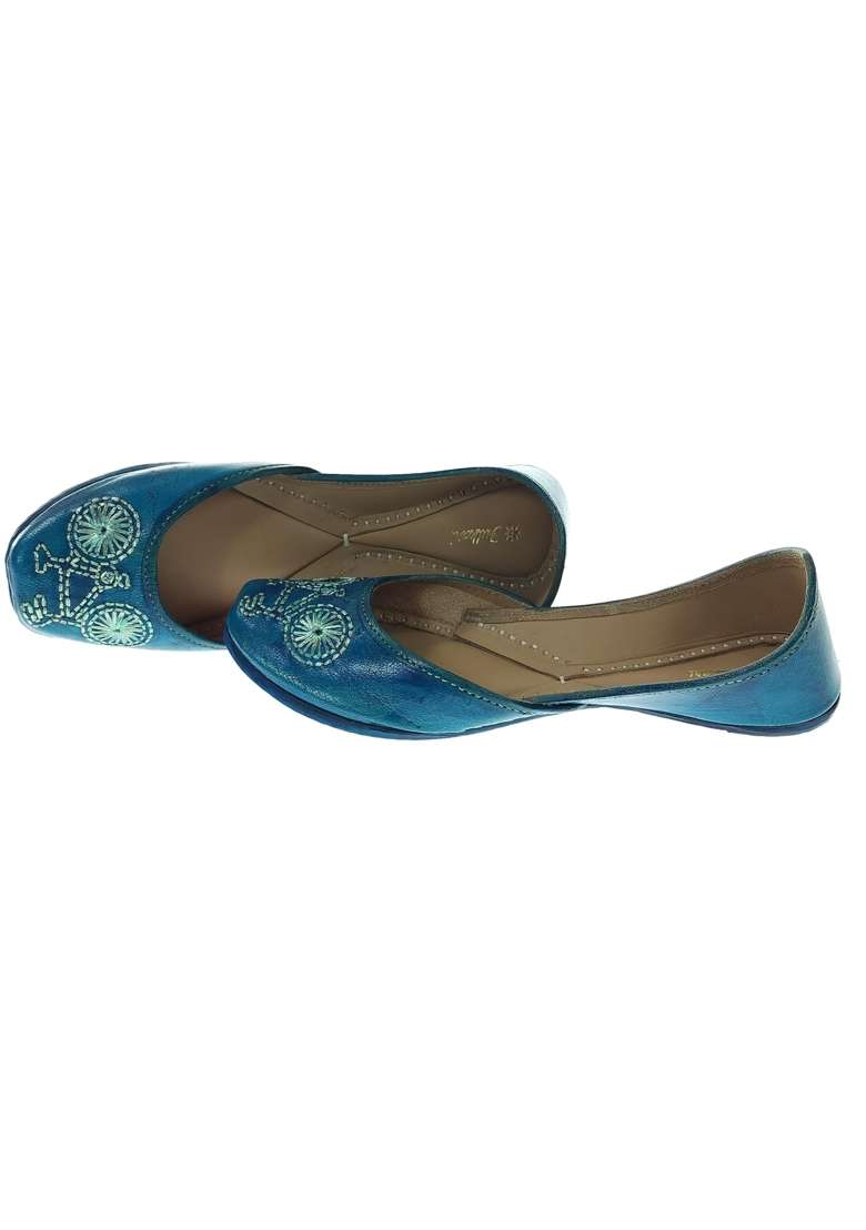 Fulkari Womens 3D Cycle Gold Zarriwork Genuine Soft Leather Jutis - Indya