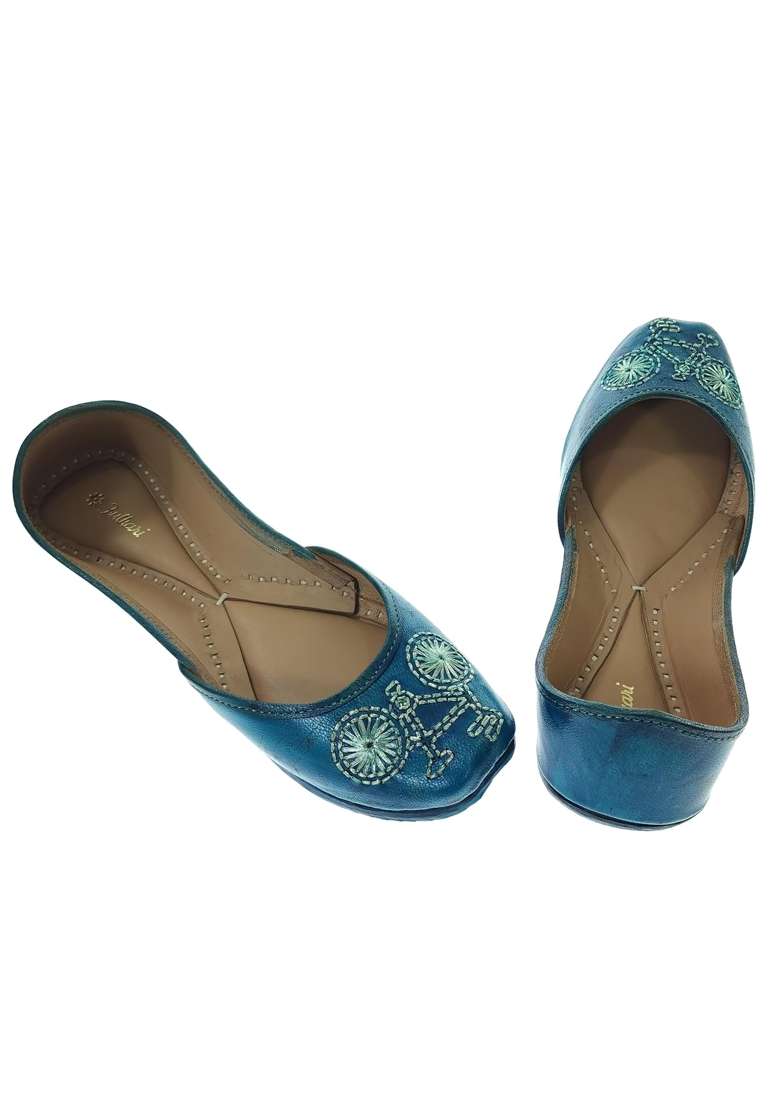 Fulkari Womens 3D Cycle Gold Zarriwork Genuine Soft Leather Jutis - Indya