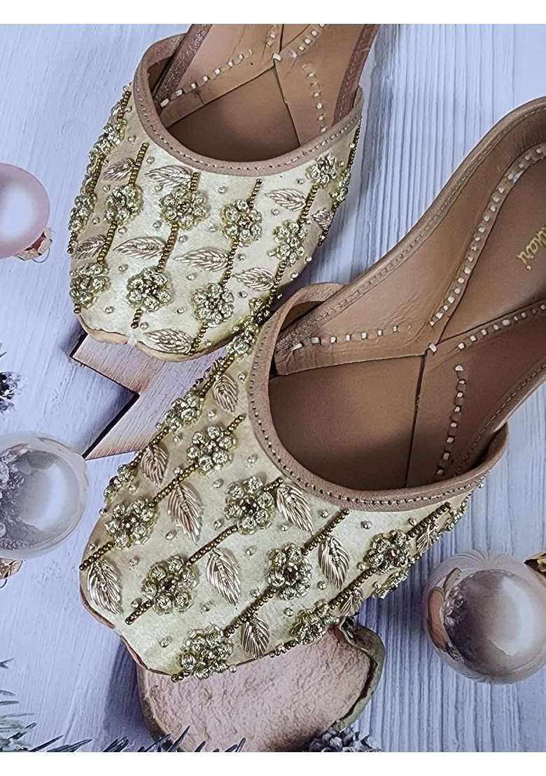 Fulkari Women Knot Flower Gold Genuine Soft Leather Embroidered Jutis - Indya