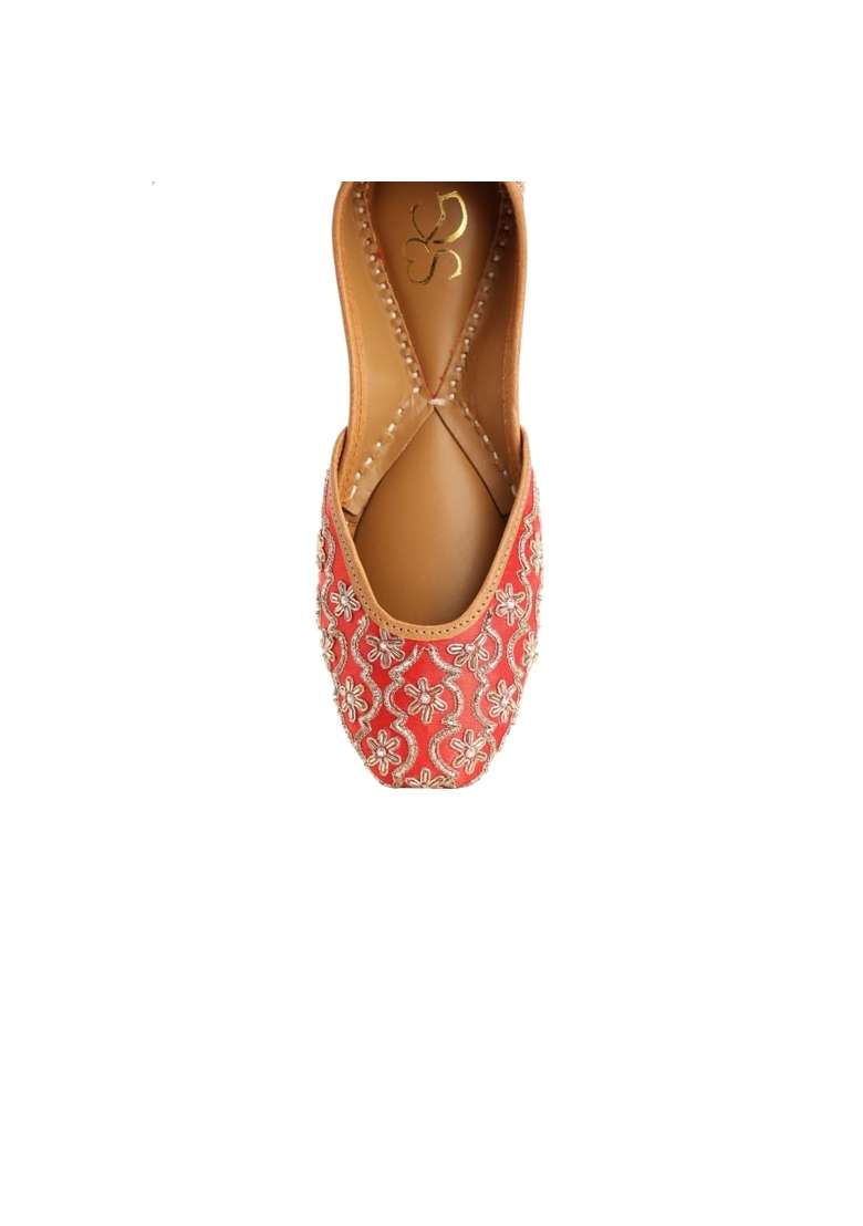 Niralii Traditional Punjabi Jutti for Women Blazing Beauty Ethnic Handmade Indian Mojari - Indya