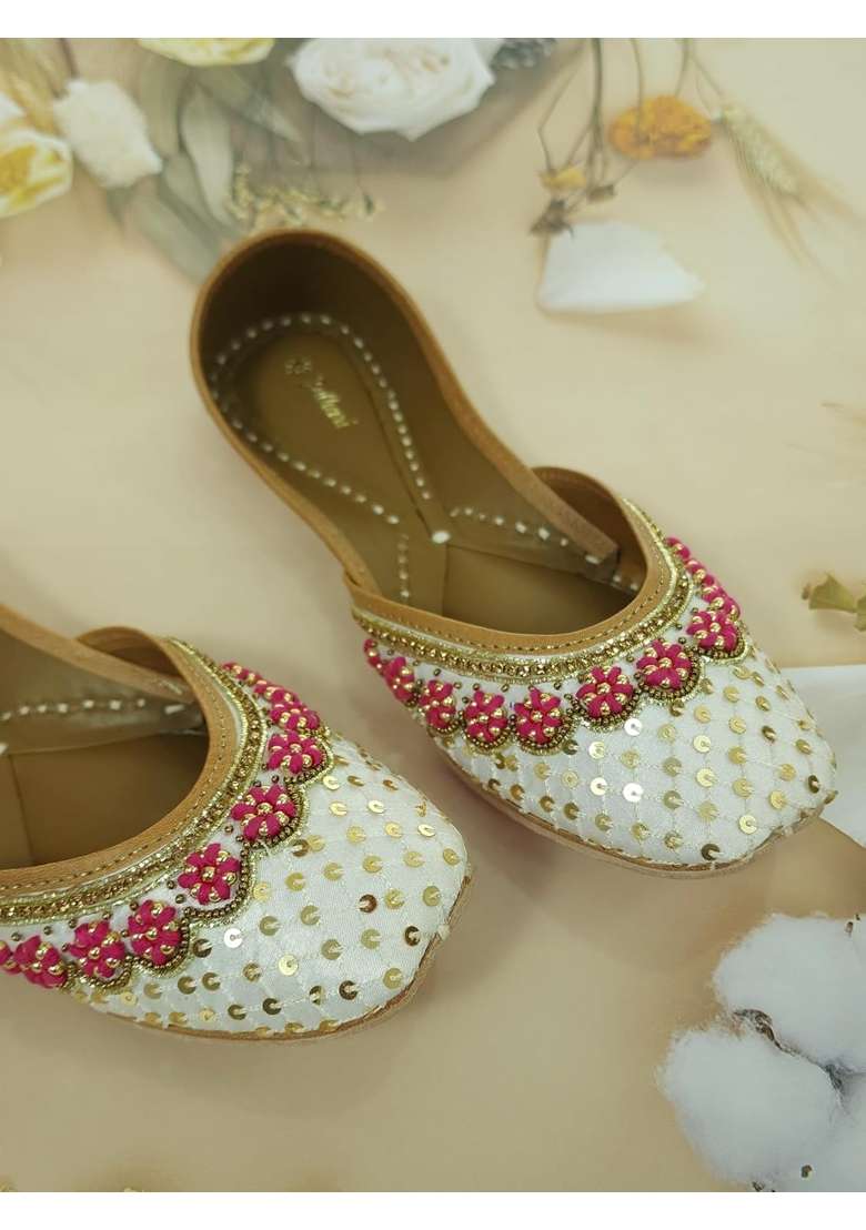 Fulkari Women Celosia Beige Gold Genuine Soft Leather Embroidered Jutis - Indya