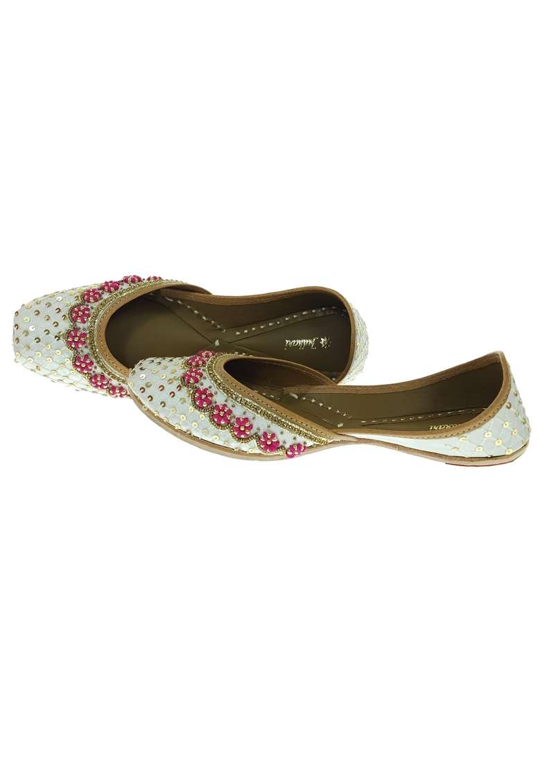 Fulkari Women Celosia Beige Gold Genuine Soft Leather Embroidered Jutis - Indya