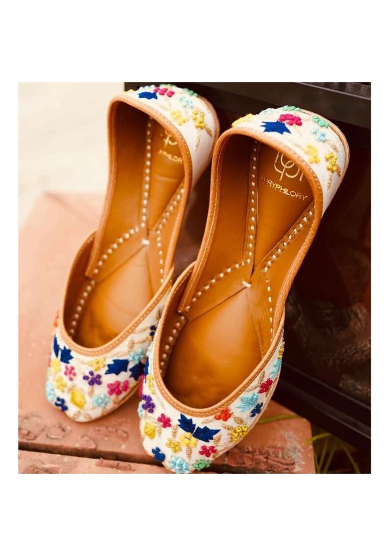 Loryphilory Multicolour Handcrafted Punjabi Jutti for Women - Indya