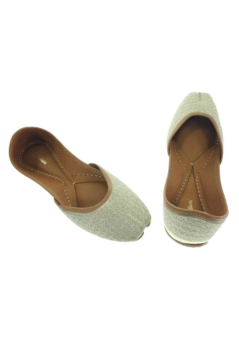 Fulkari Women Tansy Gold Genuine Soft Leather Embroidered Jutis - Indya