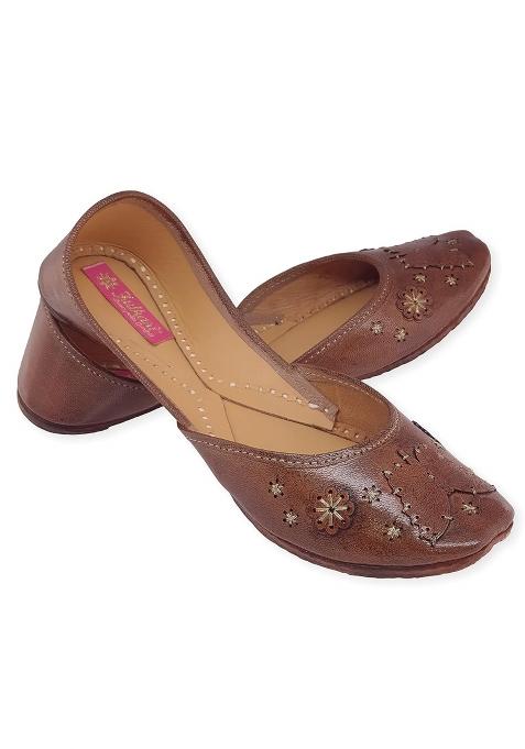 Fulkari Womens 3D Butterfly Gold Zarriwork Genuine Soft Leather Jutis
