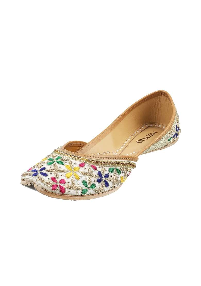 Metro Womens Beaded Multi Color Mojaris - Indya