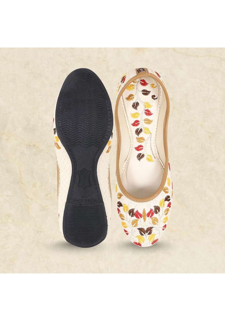 Indiestride Woman Comfortable Cushioned Ethnic Embroidered Rajasthani Punjabi Style Mojari Jutti Juti - Indya