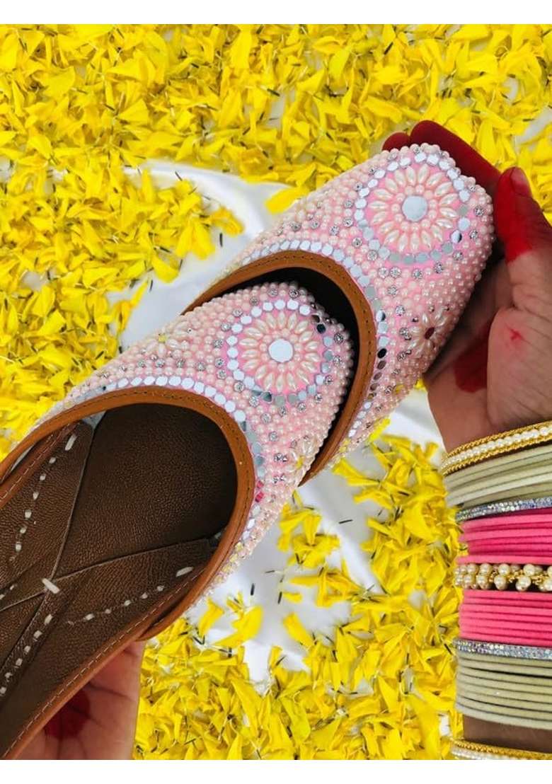Pehnawacraft Pink Pearl Jutti for Women Punjabi Jutti - Indya