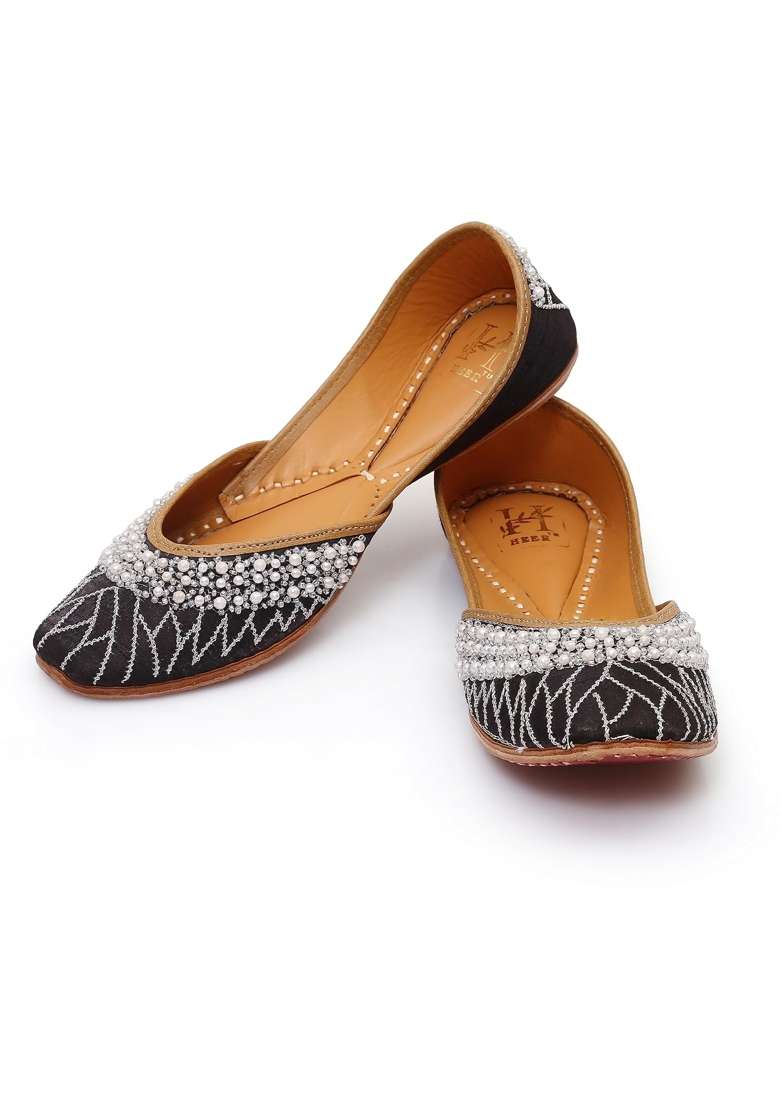 HEER Firdaus Womens Mojari Embroidered Canvas Slip on Bellies - Indya