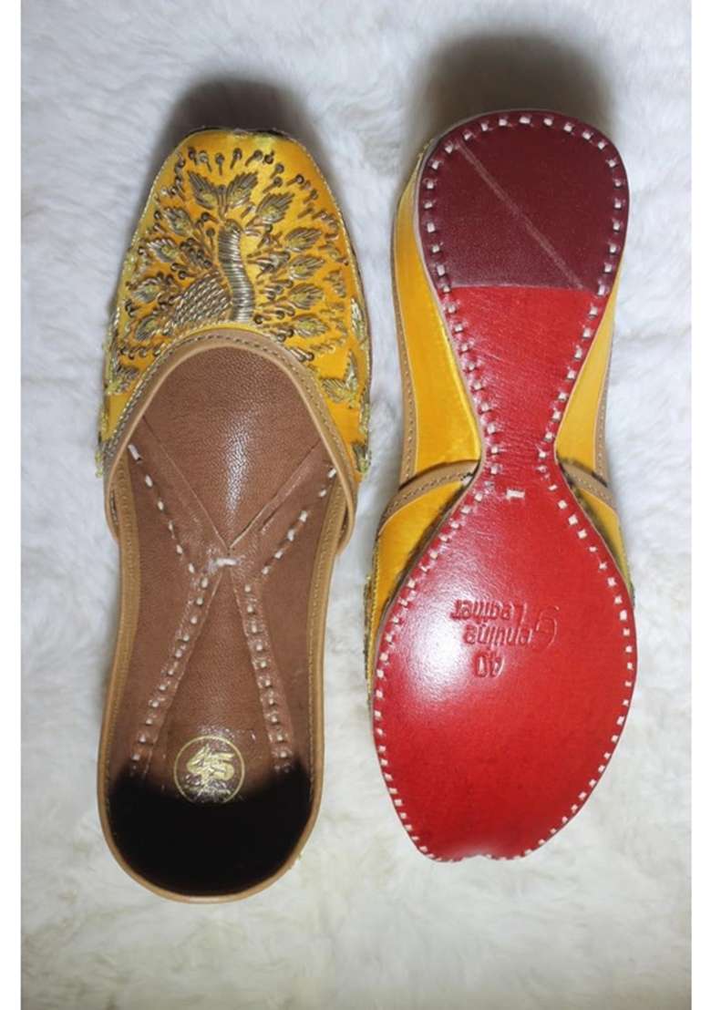 4S Womens Mustard Yellow Gold Embroidered Punjabi Jutti Traditional Kiwi Leather Flat Sandals - Indya