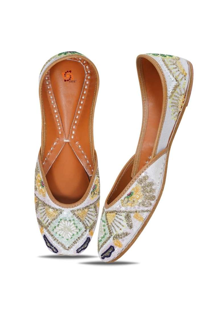 DFR Multicolor Women Hand Zari Dabka Juttis - Indya