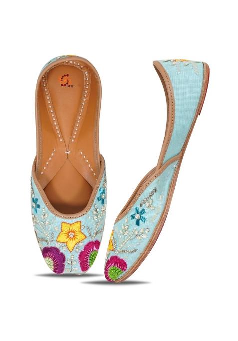 DFR Women Hand Dabka Zari Mojari Juttis