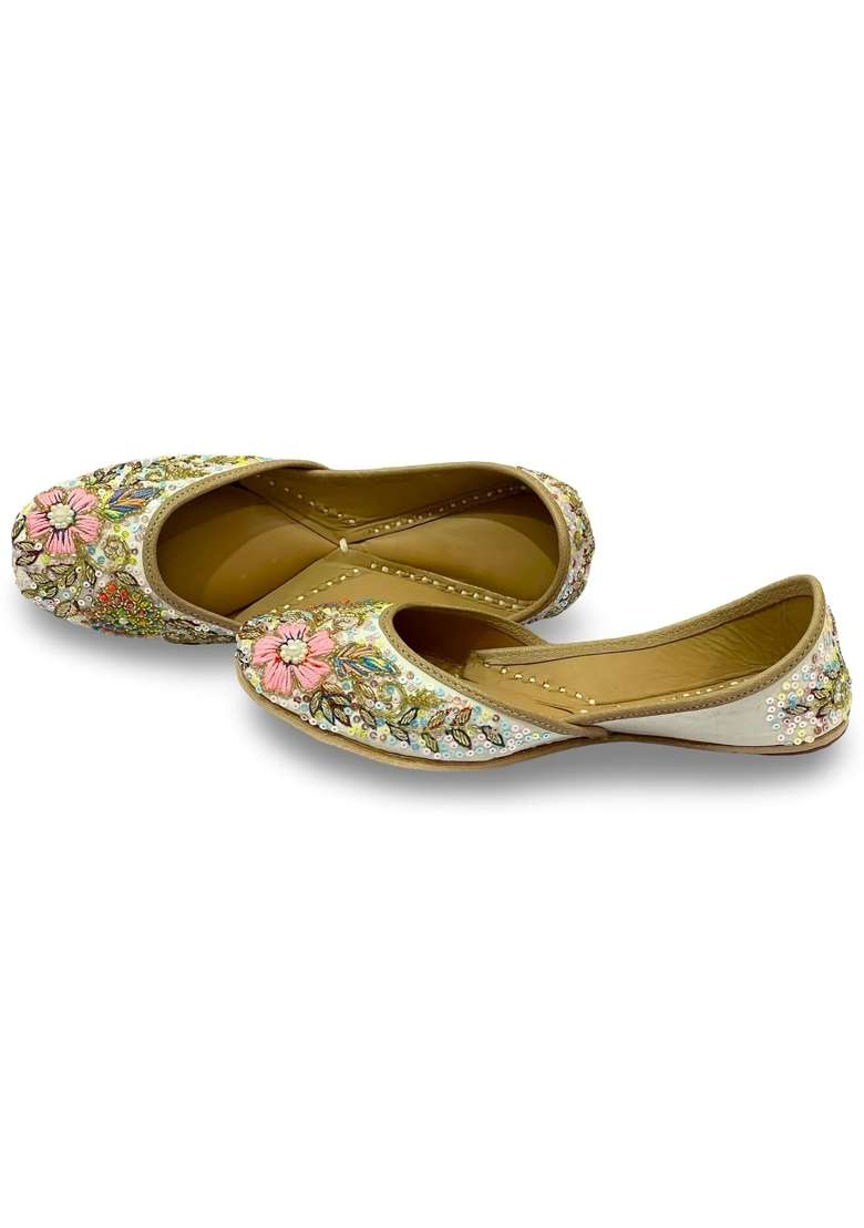 Punjabis Hand Art White Magic Womens Embroidered Jutti Flats Multicolour Floral Sequin and Bead Work - Indya