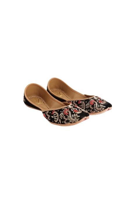 Niralii Traditional Punjabi Jutti for Women Midnight Flame Ethnic Handmade Indian Mojari