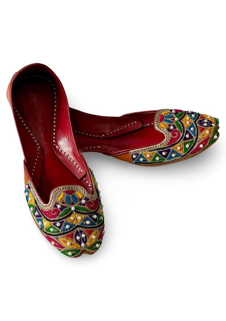 Punjabis Hand Art PHA Womens Traditional Handcrafted Leather Punjabi Jutti Multicolour Embroidered - Indya