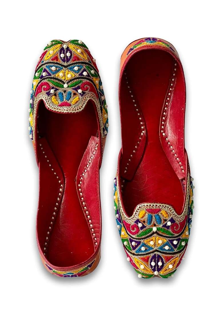 Punjabis Hand Art PHA Womens Traditional Handcrafted Leather Punjabi Jutti Multicolour Embroidered - Indya
